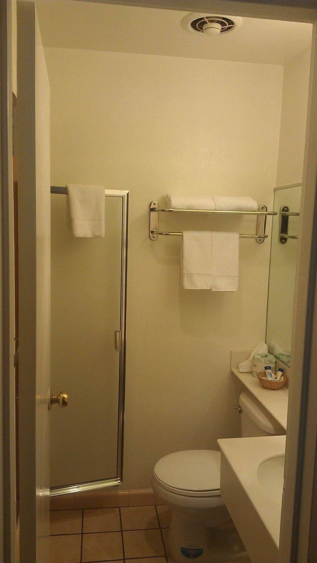 מוזס לייק Econo Lodge מראה חיצוני תמונה